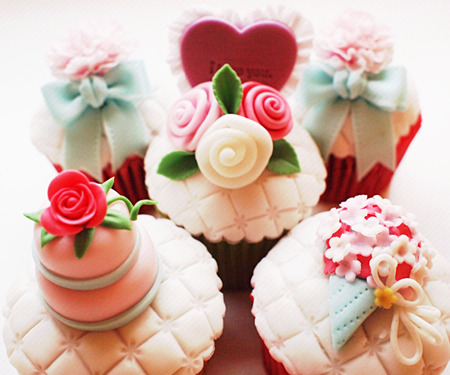 Bridal shower cupcake set